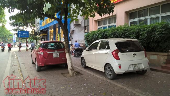 Vỉa hè Hà Nội: Thập thò tái lấn chiếm ảnh 7